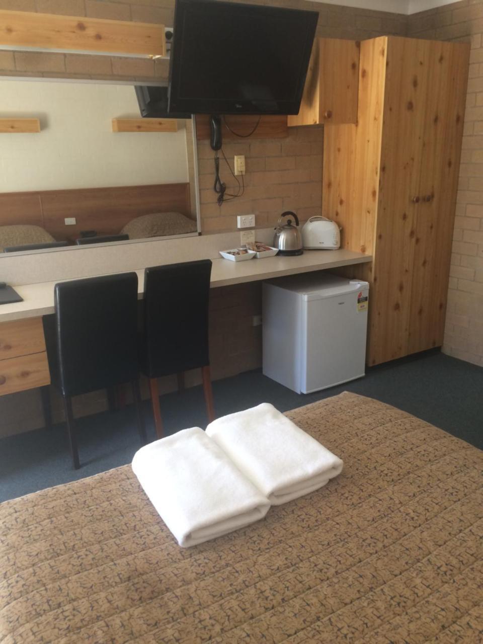 Alexander Motor Inn Морі Екстер'єр фото